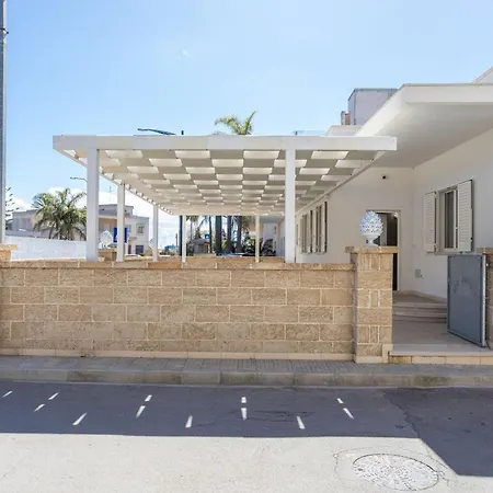 Angelo - Salento Reservation Gasthuis Racale